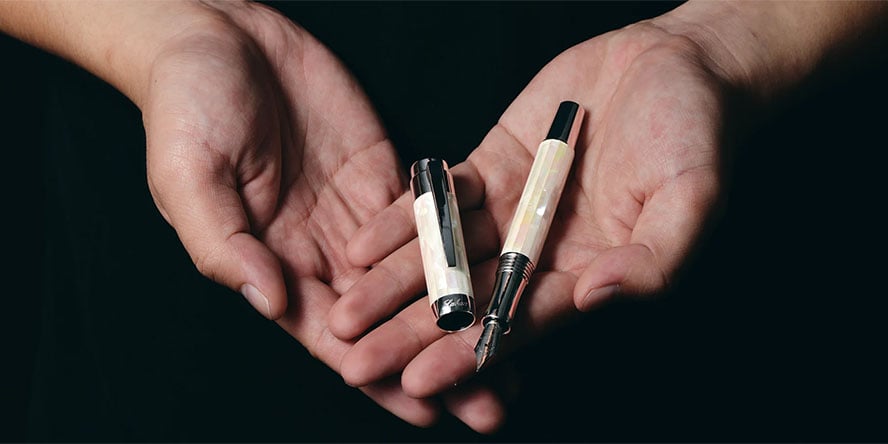 Laban Mother of Pearl (MOP) Fountain Pens laban_mother_of_pearl_mop_fountain_pens_in_hands