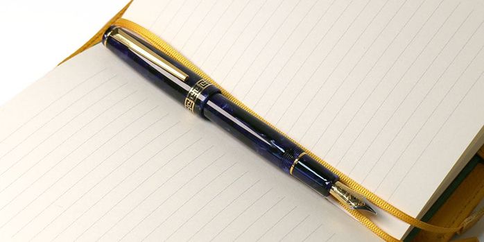 laban_rosa_fountain_pens_deep_ocean_fountain_pen