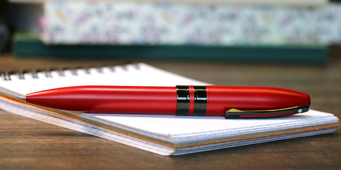 sheaffer_icon_ballpoint_pen_metallic_red_opened