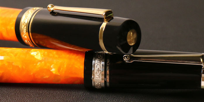 delta_dv_original_oversize_rollerball_pens_closeup_center_ring