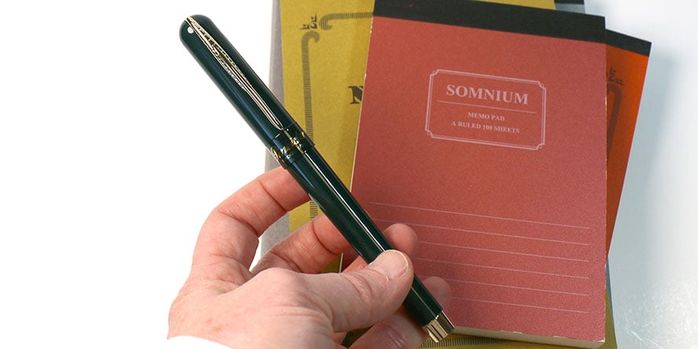 pineider_avatar_ur_anniversary_fountain_pen_in_hand