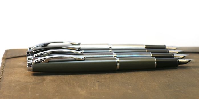 monteverde_dakota_fountain_pens_on_notebook
