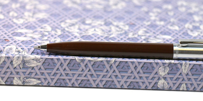 sheaffer_sentinel_coffee_bean_ballpoint_pen_up_close