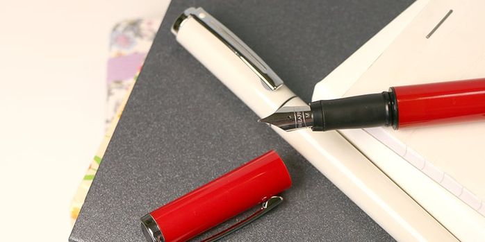 sheaffer_pop_fountain_pens_one_uncapped