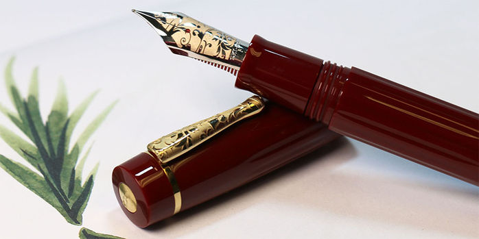 delta_bio_16_fountain_pens_14kt_no._8_nib_red_feed