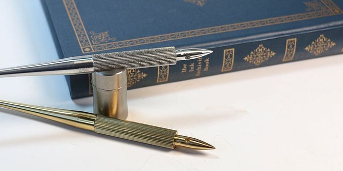 colorverse_shuttle_nib_holders_with_barrel