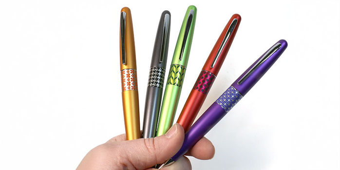 pilot_metropolitan_ballpoints_pens_in_hand