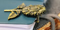 sunflower_brass_page_holders