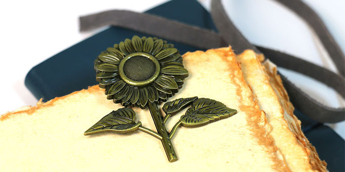 sunflower_brass_page_holders_bookmark