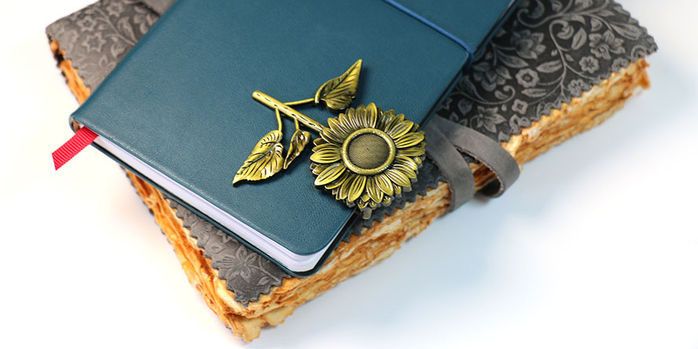 sunflower_brass_page_holders_journal_holder