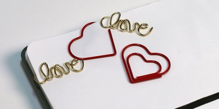 hinze_tono_and_lims_love_potion_no_25_boxed_set_paper_clips_only