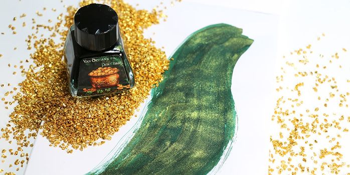 van_diemans_ink_exclusive_liquid_luck_30ml_fountain_pen_ink_swatch_with_gold