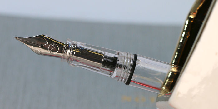 monteverde_mp1_limited_edition_strawberry_dreams_fountain_pen