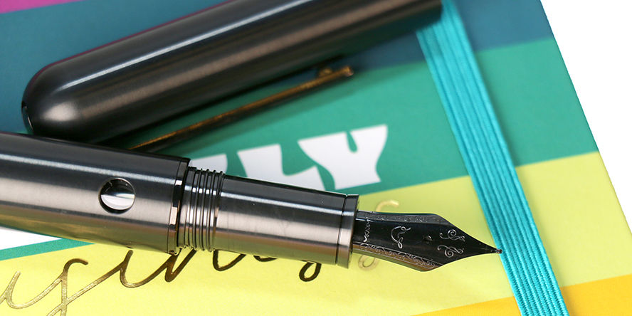 Nahvalur (Narwhal) Nautilus Ti: Black Fountain Pens