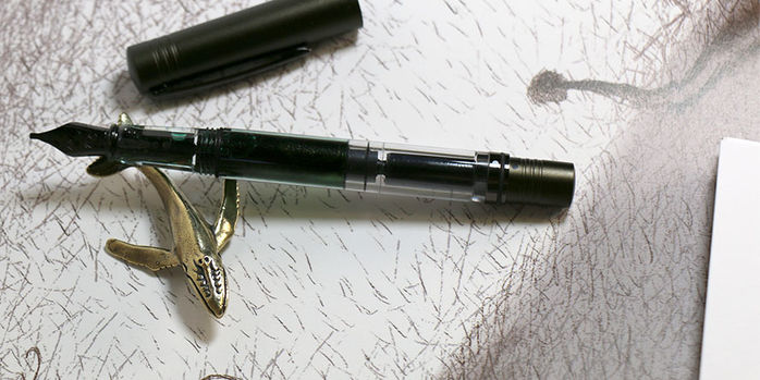 sassy_brassy_whale_pen_rest_with_monteverde_mp1_fountain_pen_boy_who_fed_on_nightmares