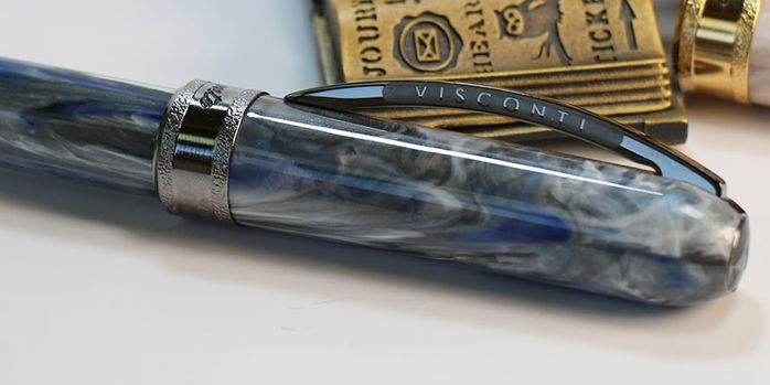 visconti_limited_edition_comedia_virgilio_and_caronte_fountain_pens_caronte_capped
