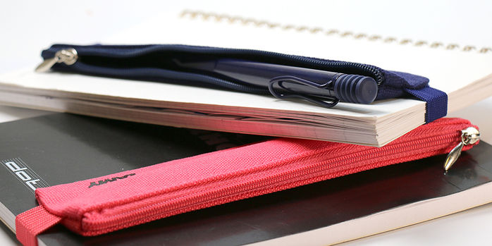 lamy_elastic_pen_bags_pens_inside