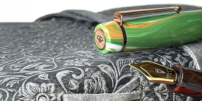 delta_signs_of_time_rococo_and_barocco_fountain_pens_nib_and_finial