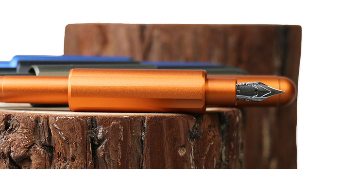 monteverde_axis_fountain_pens_orange