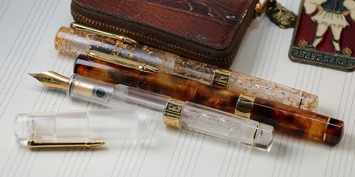 stipula_novecento_avancarica_fountain_pens_on_notebook
