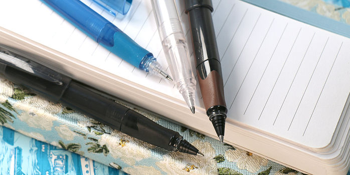 nahvalur_triad_rollerball_pens_uncapped
