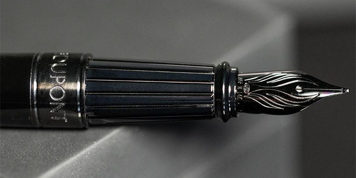 st_dupont_silky_black_line_d_eternity_fountain_pens_angel_wing_nib