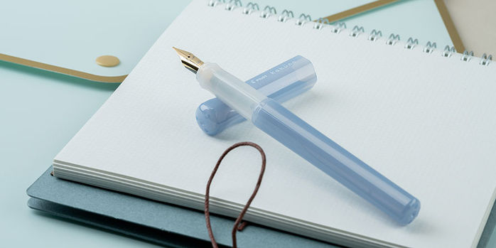 pilot_kakuno_madoromi_azure_sky_fountain_pen