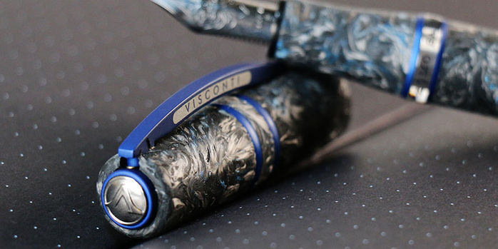 visconti_homo_sapiens_limited_edition_carbon_abyssus_fountain_pens_cap_closeup