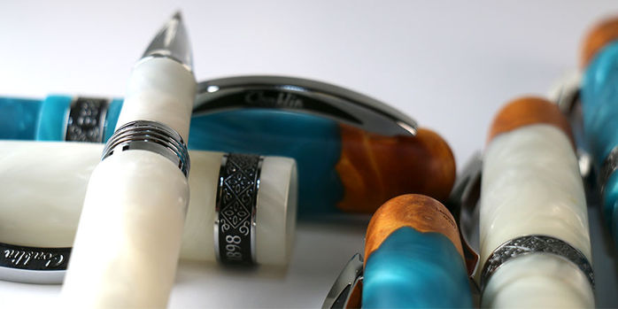 conklin_limited_edition_1898_spectra_fusion_rollerball_pens_white_fusion_uncapped