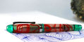 opus_88_holiday_jazz_uner_the_mistletoe_fountain_pen_capped