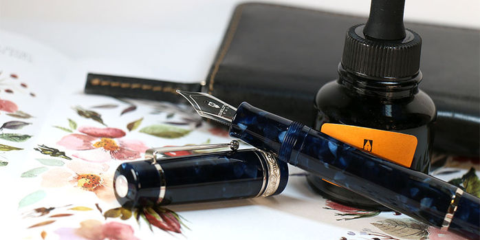 delta_reservoir_2.0_fountain_pens_uncapped_with_ink