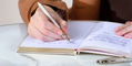 emily_in_paris_100_champagne_gold_fountain_pens_writing