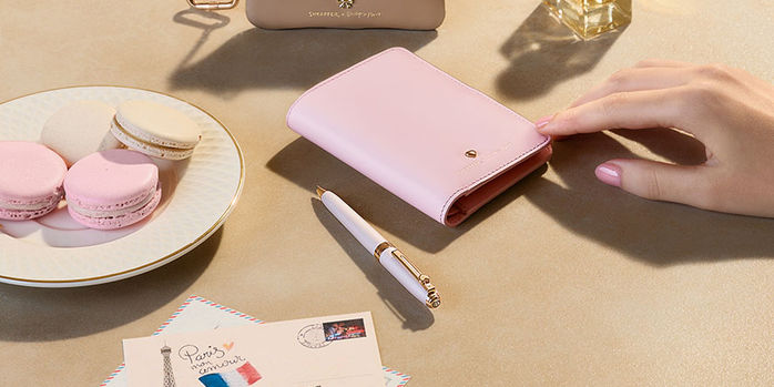 emily_in_paris_prelude_mini_ballpoint_pens