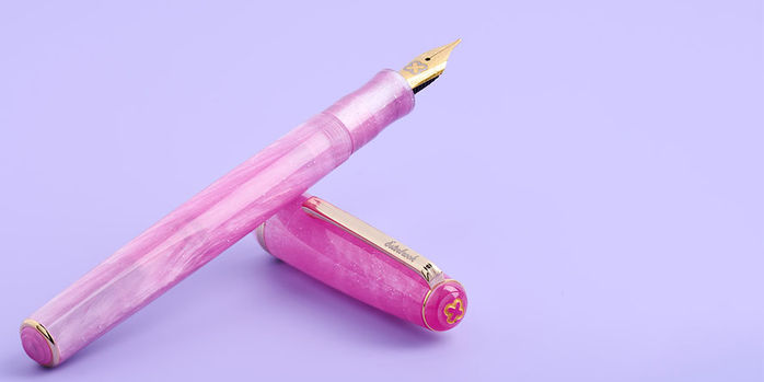 esterbrook_love_potion_jr_fountain_pens_on_cap