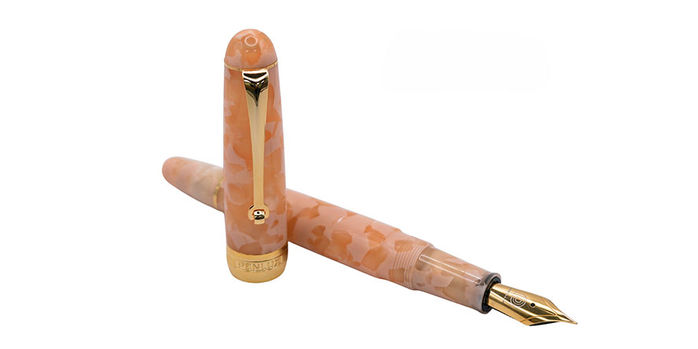 penlux_masterpiece_delgado_selection_baby_pink_uncapped