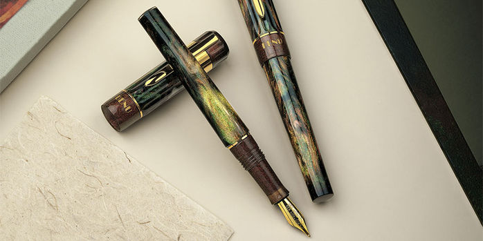 Benu_Tribut_Fountain_Pen_cezanne_uncapped