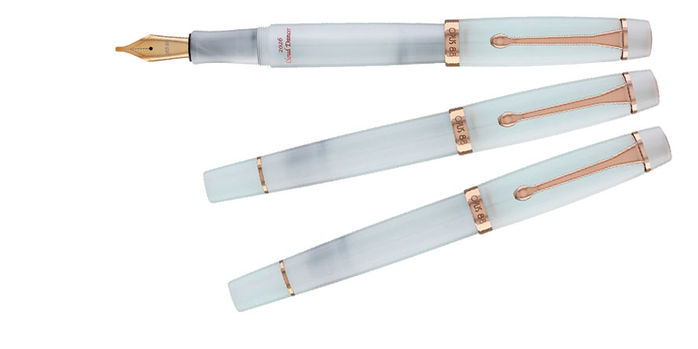 opus_88_2026_harmony_cloud_dancer_fountain_pens