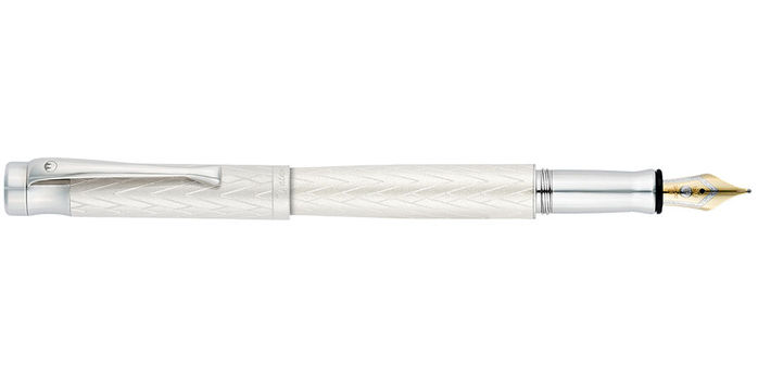 Waldmann_Aura_18k_Fountain_Pen_Day
