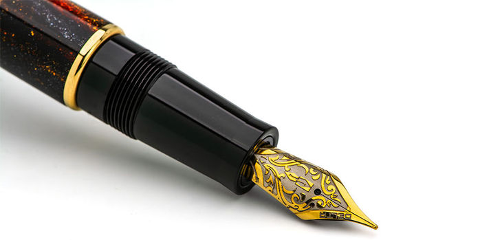 delta_dv_glow_up_fountain_pens_nib_closeup