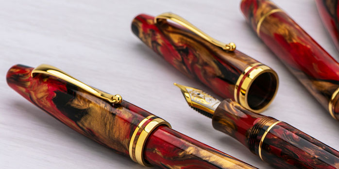 maiora_ultra_ogiva_golden_rule_fountain_pens_uncapped