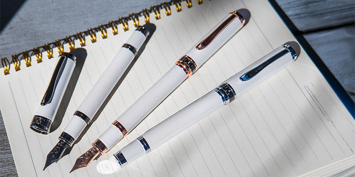 monteverde_innova_cloud_dancer_2026_color_of_the_year_fountain_pens_2_posted
