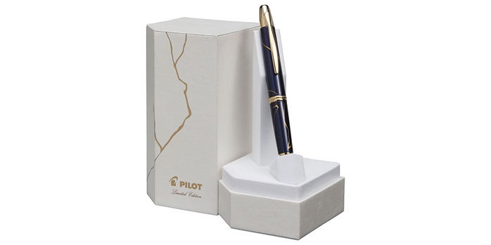 Pilot_Vanishing_Point_2026_LE_Golden_Journey_pen_and_gift_box
