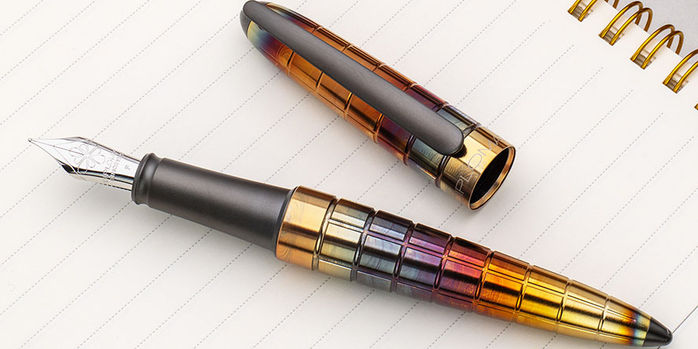 diplomat_aero_rhomb_flame_fountain_pen_uncapped