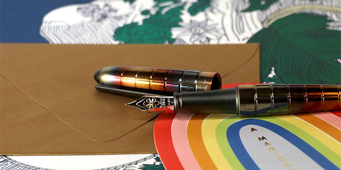 diplomat_aero_rhomb_flame_fountain_pen_uncapped_zoom