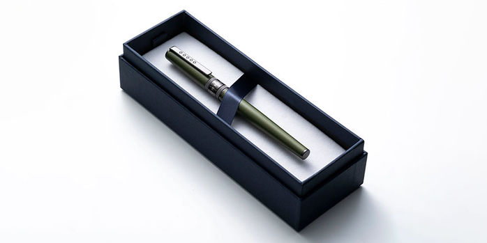 Tom_Hessin_Rebel_collection_rollerball_pen_garrison
