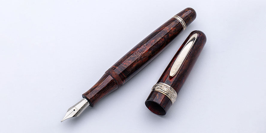 Stipula Etruria Dragon Scales Fountain Pens Stipula_Etruria_Dragon_Scales_uncapped