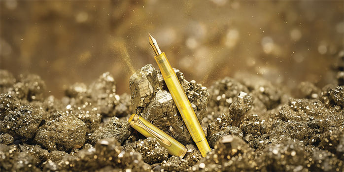 Pelikan_M200_Pyrite_pen_styled