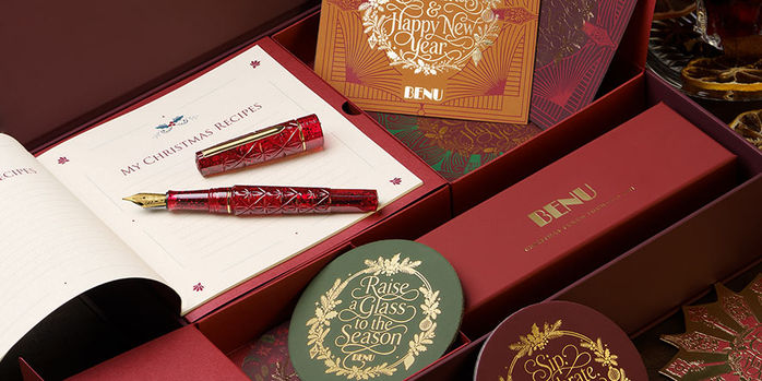 Benu_Christmas_Cheer_Gift_Set_open_box_pen_uncapped