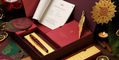 Benu_Christmas_Cheer_Gift_Set_pen_capped_with_open_box