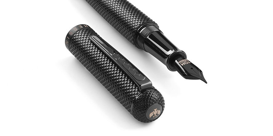 Tom Hessin Charles 1870 Gherkin Fountain Pens Tom_Hessin_Charles_1870_Gherkin_black_cap_zoom